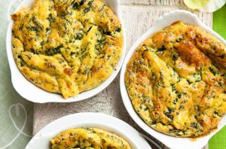Cheese and spinach pasta bake